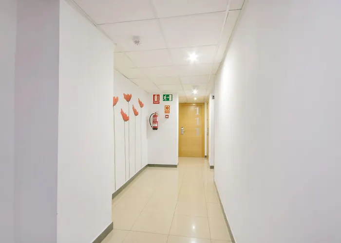 Atenas Πανσιόν Γρανάδα